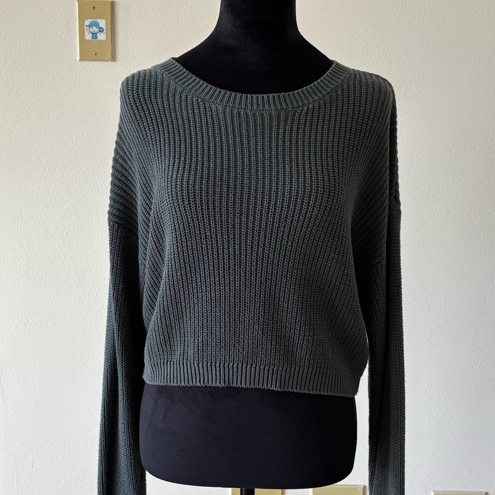 Forever 21 Charcoal Crew Neck Sweater